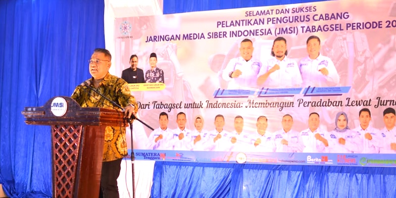Pelantikan JMSI Tabagsel, Teguh Santosa: Pers Berperan Besar Menjaga Eksistensi Bangsa dan Negara